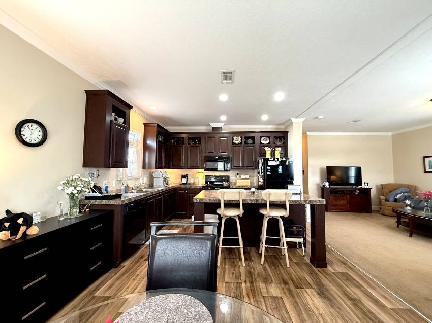 204 Rotterdam a Ellenton, FL Mobile or Manufactured Home for Sale